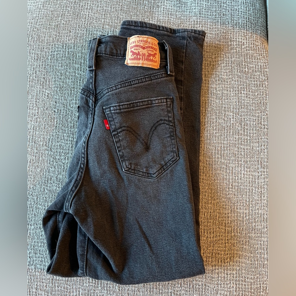Levi’s Ribcage Ankle Straight Jeans size 25